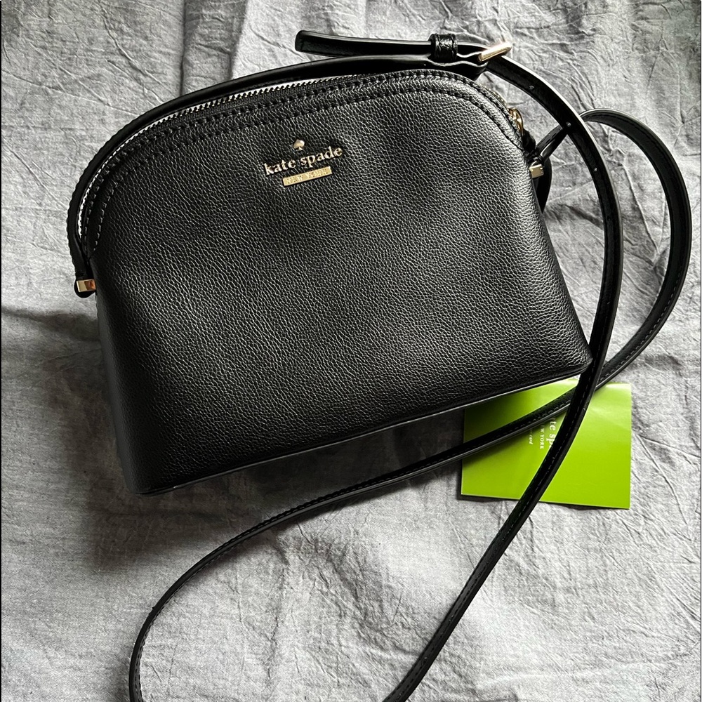 Kate Spade ♠️ Crossbody patterson drive peggy NWOT Black pebbled leather, 9x6x3